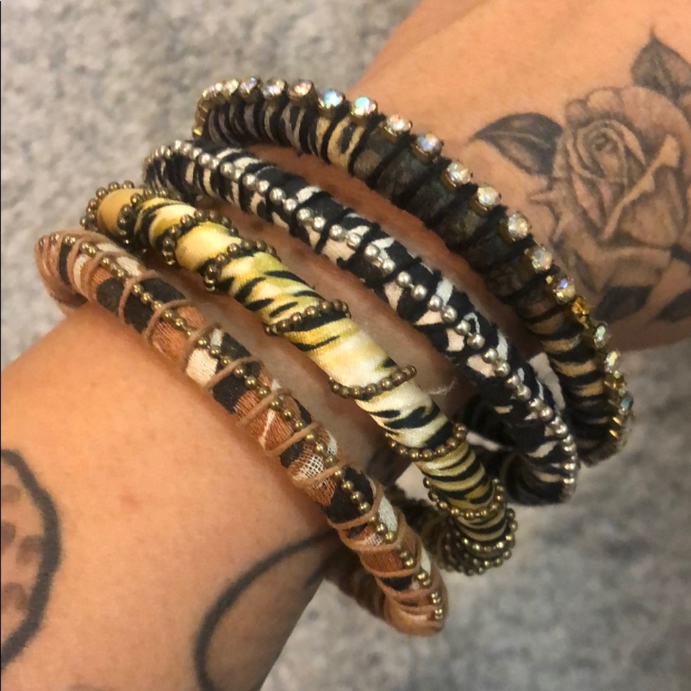 🐯WORLD MARKET/ Safari Bangle Set🦓